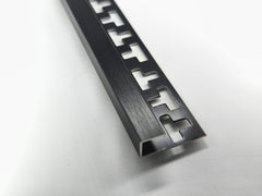 Fliesenprofil „Quadratum Schwarz – Alu eloxiert